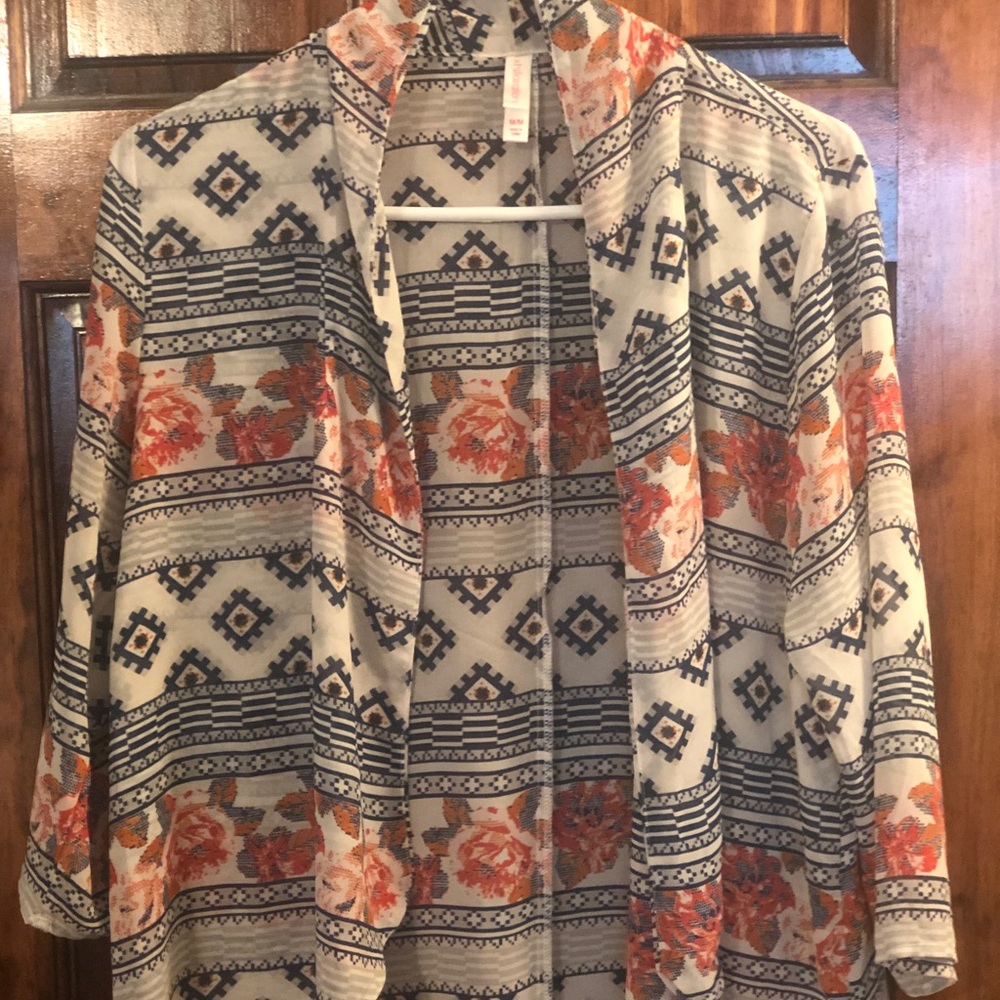 Flowered Thin Cardigan